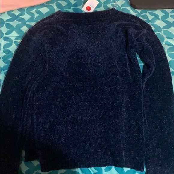 Sweater - Picture 3 of 3